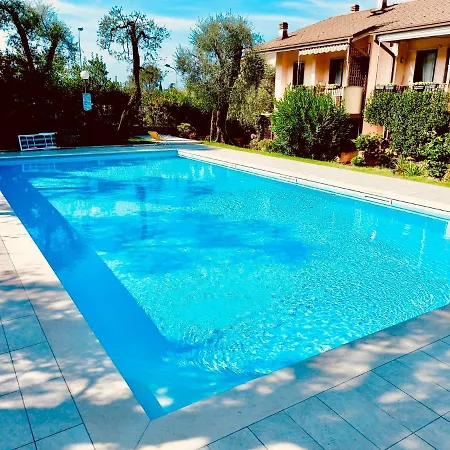 Residenza Riviera Degli Olivi Apartamento *